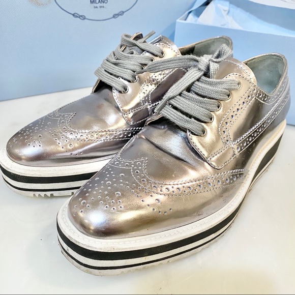 Prada Shoes - Picture 1 of 13